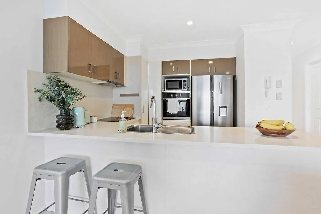Apartment Chic Coastal Charm On Palm Beach Gold Coast Australia