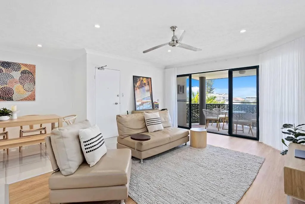 Chic Coastal Charm On Palm Beach Gold Coast 0*,  Austrálie
